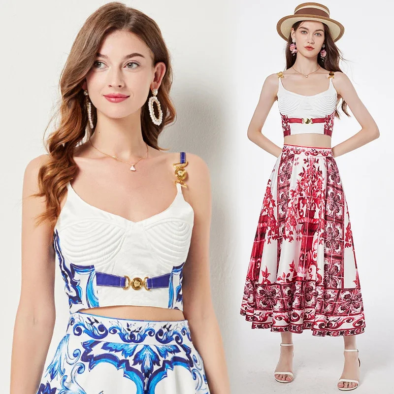 Blue and white porcelain heavy-duty industrial metal buckle 3D bra shoulder strap ski strap top swing skirt two-piece womens set 240524