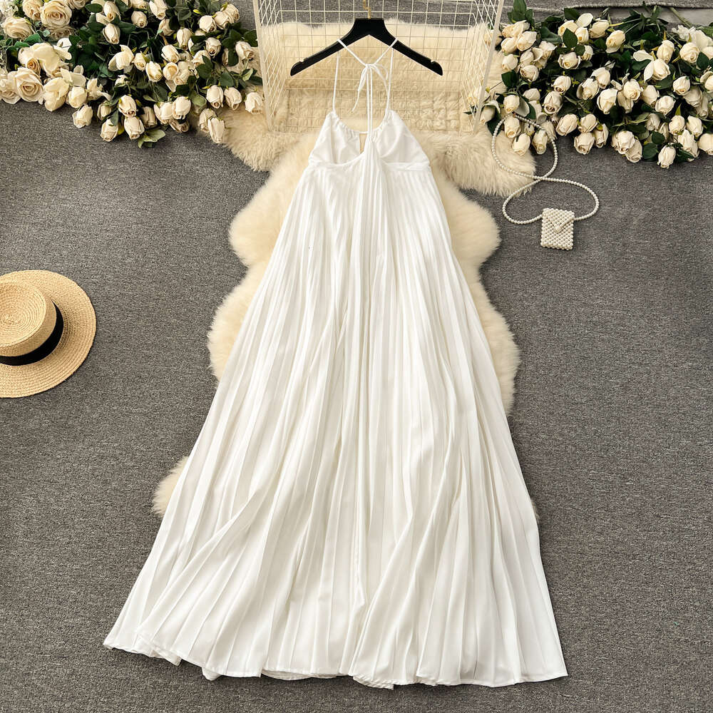 White Moonlight Qianjin Wind Dress for Womens Tourism and Vacation Wearing Photography Beach Skirt French Hanging Neck Open Back Fairy Skirt
