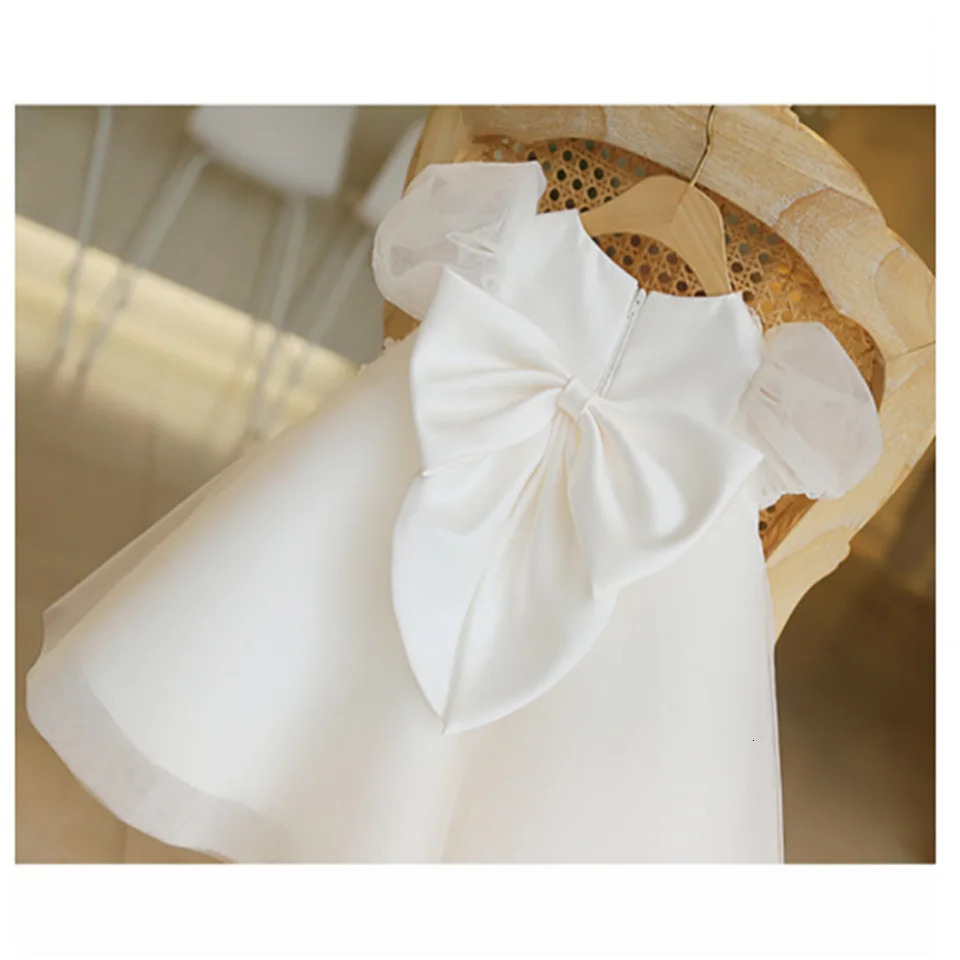 Baptism High Waisted Princess Dress White Baby Birthday Wedding Dress Flower Girl Dress Fluffy Customized Communion Gown 240603