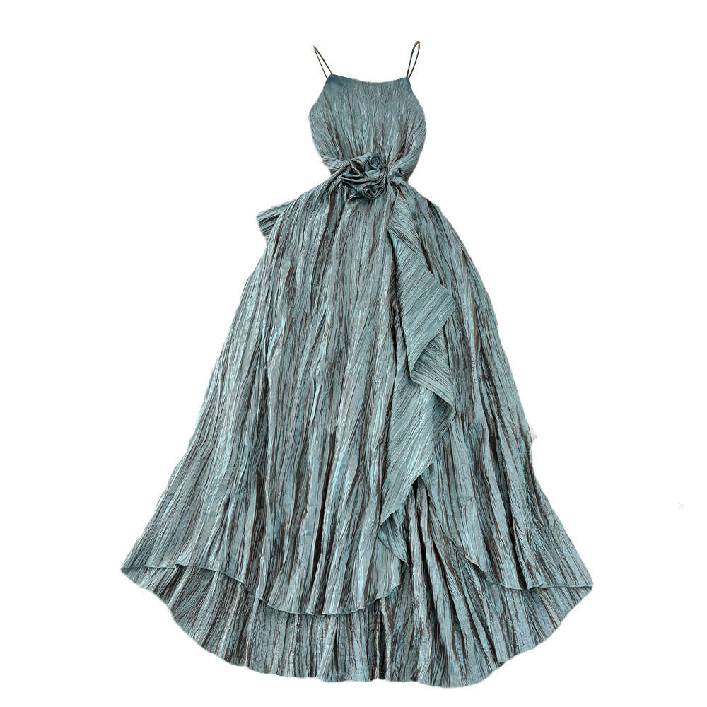 High end light luxury socialite temperament sleeveless strapless bra waist cinched slimming A-line large hem suspender dress elegant long skirt
