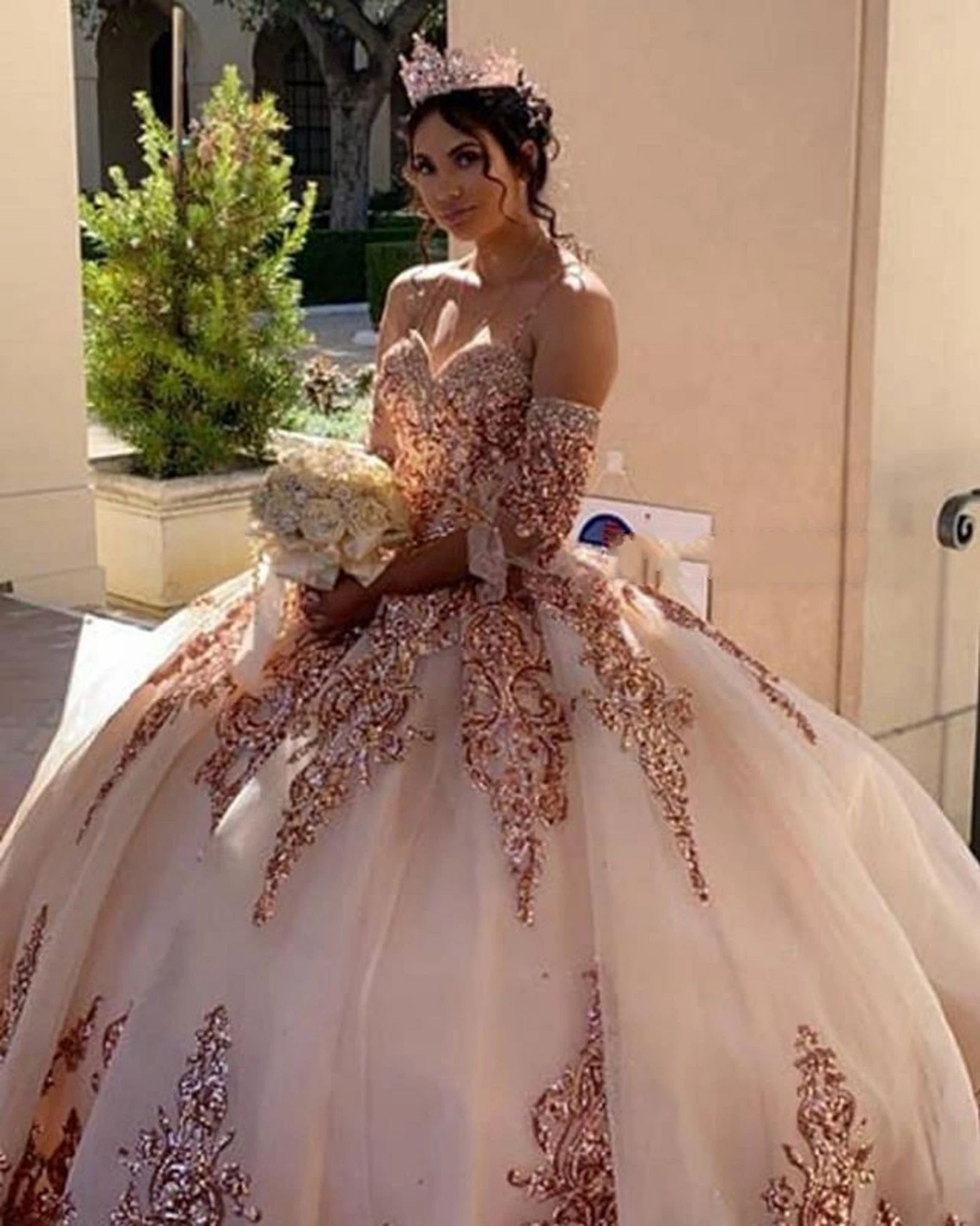 Blush Pink Princess Quinceanera Dresses Sequins Lace Ruffled Ball Gown Sweet 16 Dress Birthday Party Gowns Detachable Long Sleeves Sweetheart Vestido 