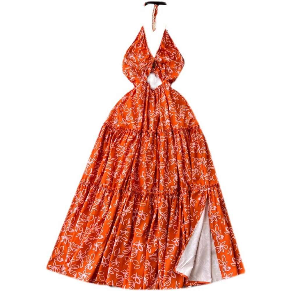 French backless floral camisole dress for women in summer with a slim waist and a super fairy split style for vacation. Long skirt
