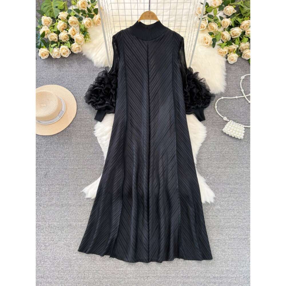 Luxury and socialite temperament three houses wrinkled lantern long sleeved stand up collar loose A-line solid color dress elegant long skirt