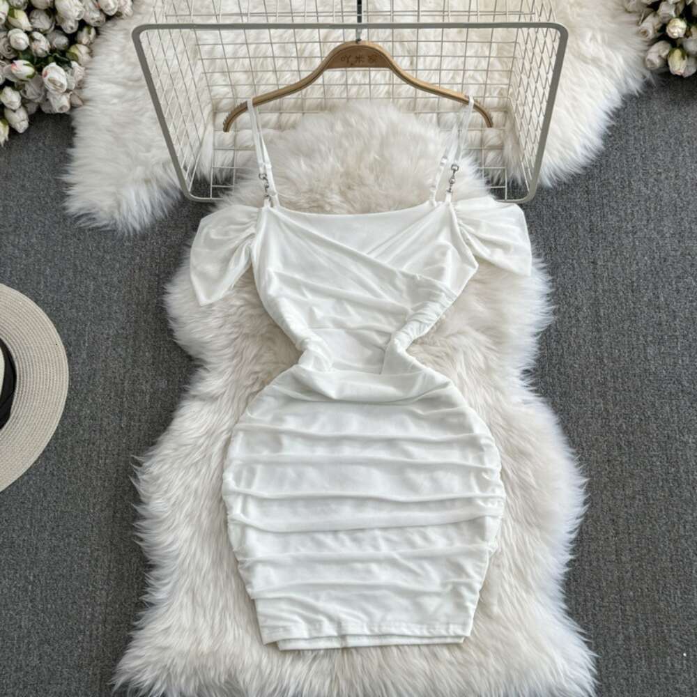 Fashionable Nightclub Sexy One Shoulder Off the Shoulder Bra Strap with Waist Closure for Slimming Wrinkle Short Wrapped Hip Mesh Dress