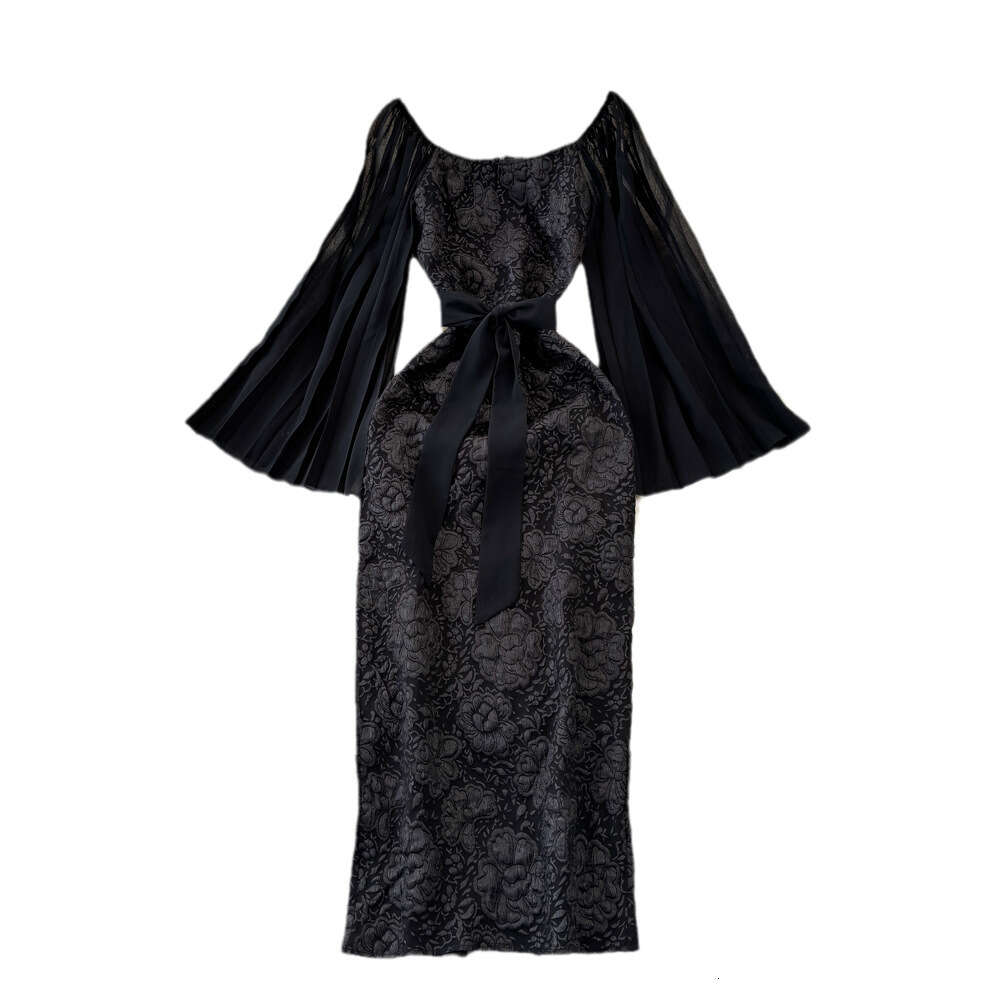 Fashionable and mature style socialite temperament speaker long sleeved square neck waistband slimming effect lace up jacquard wrap buttocks formal dr