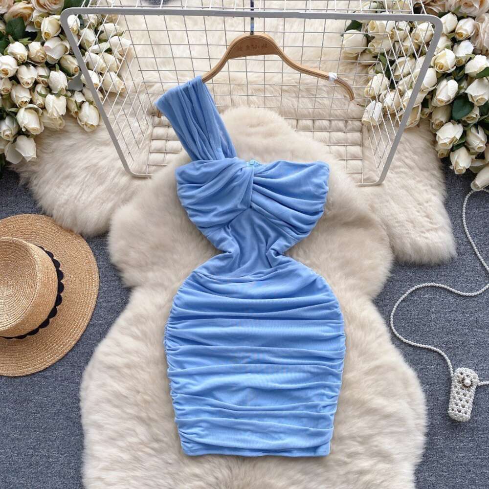 Bounce and wear high-end nightclub womens clothing with scheming pleats elastic mesh sexy buttocks wrapped skirt single shoulder suspender dress