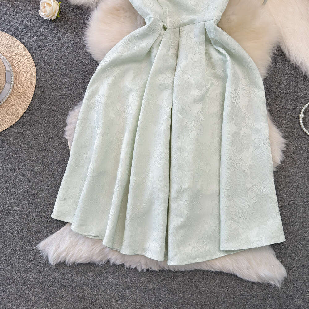 Summer Fashion Light Luxury Celebrity Elegance Sleeveless Round Neck Waist Slim Mid length A-line Jacquard Dress