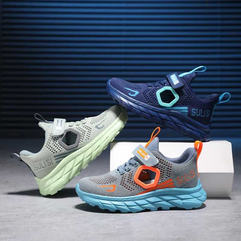 Summer Single Mesh Hollow Boys Sports Shoes for Middle and Large Children Breathable Lightweight Running Shoes Anti-Slip 240528