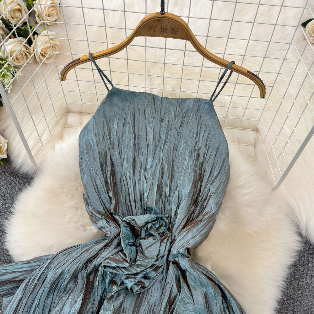 High end light luxury socialite temperament sleeveless strapless bra waist cinched slimming A-line large hem suspender dress elegant long skirt