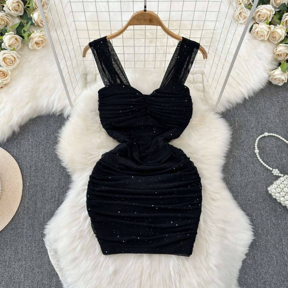 French temperament socialite sexy mesh suspender dress womens summer pleated waist slimming effect buttocks wrapped short skirt