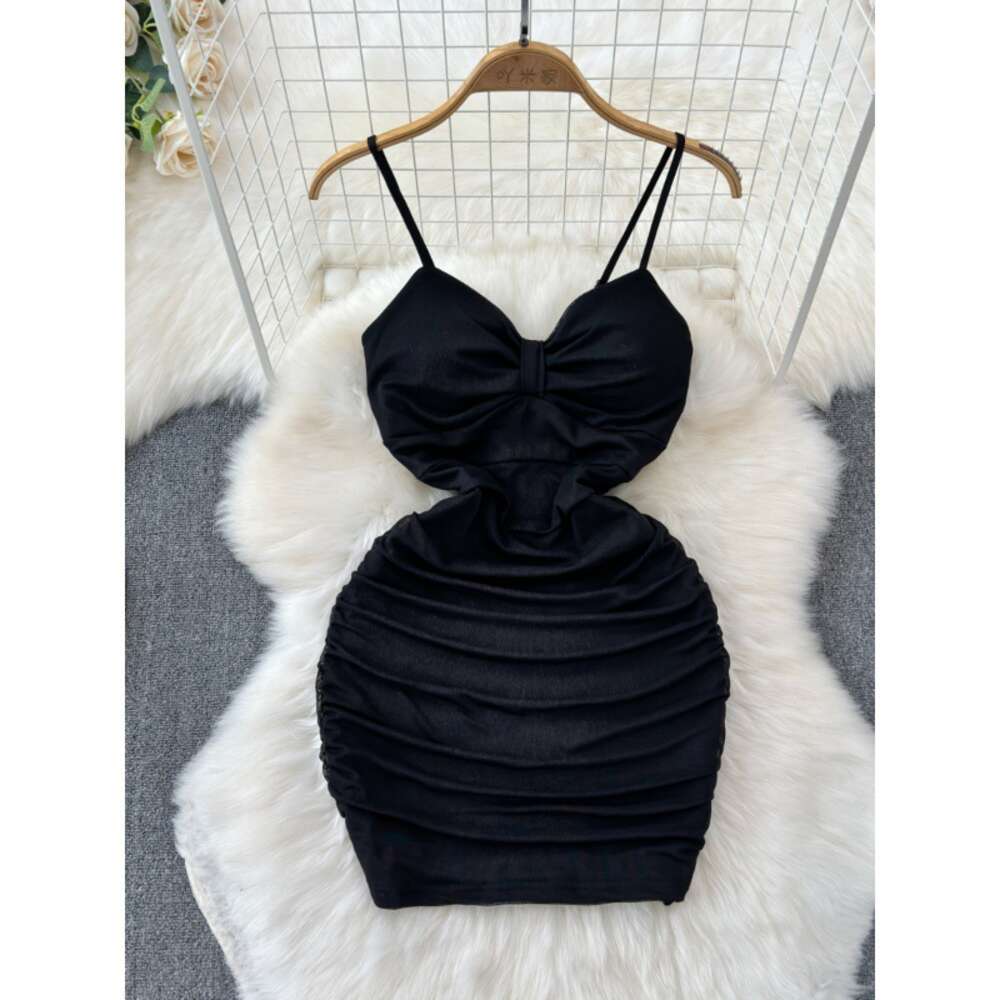 High end camisole dress for women in summer 2023 new buttocks wrapped tight fitting slimming pure desire temperament sexy dress