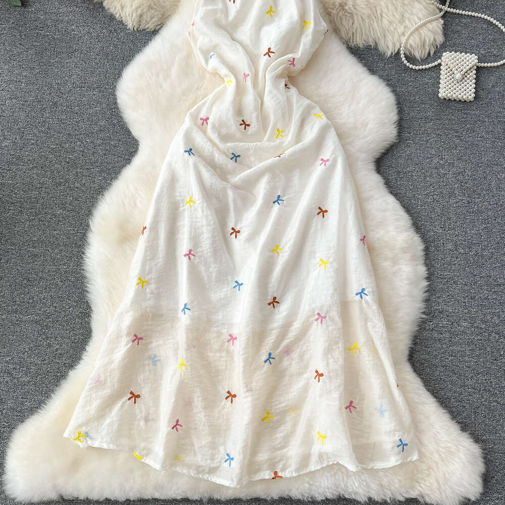 French gentle style suspender dress for womens summer new sweet and colorful bow embroidered mid length holiday dress