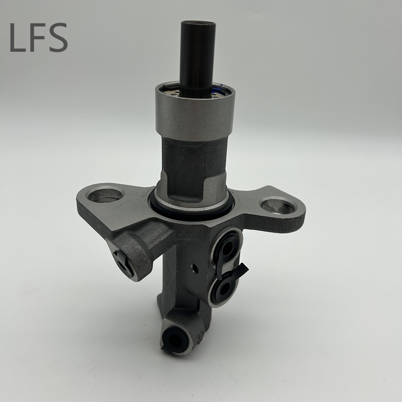 Brake master cylinder / Applies to BUICK CADILLAC CHEVROLET ALLURE ALLURE VERANO CRUZE MALIBU with Front Disc Brakes