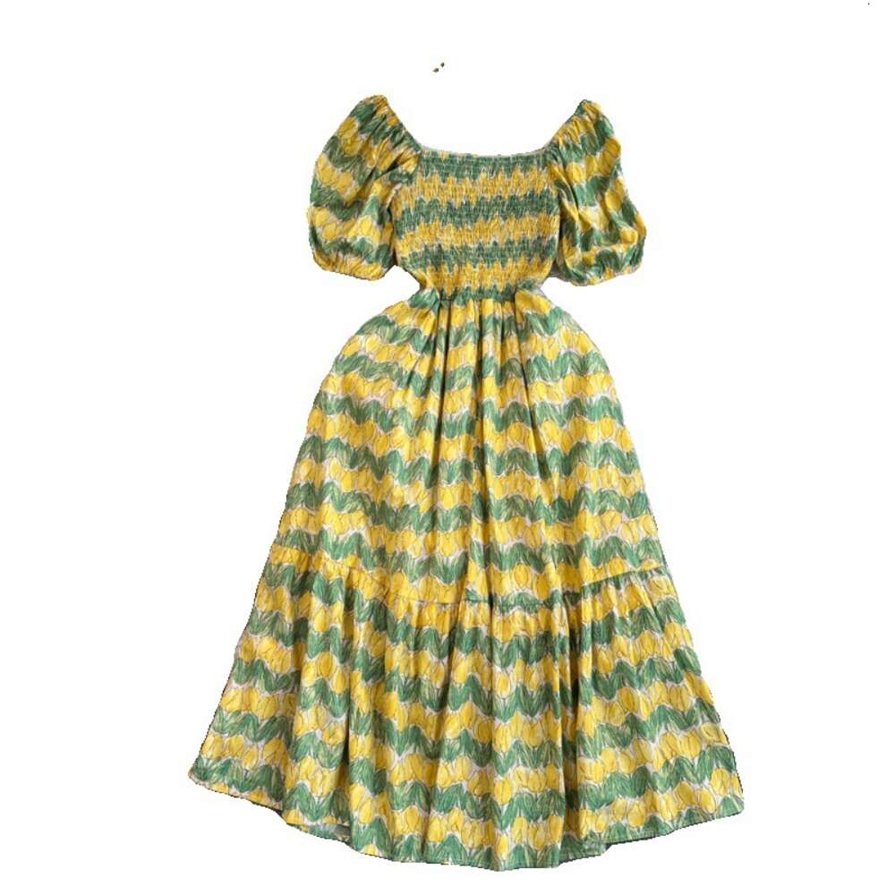 Summer New French Romantic Countryside Style Fragmented Flower Bubble Sleeves Dress Design Sense Small and Elegant Slim Long Dress