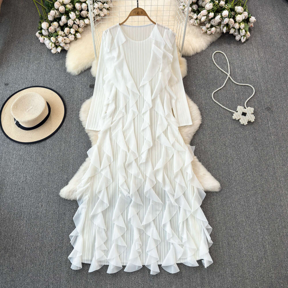 Spring and Autumn Fashionable Three Mansions Pleated Celebrity Style Long sleeved Round Neck with Ruffled Edge Slim A-line Dress for Women
