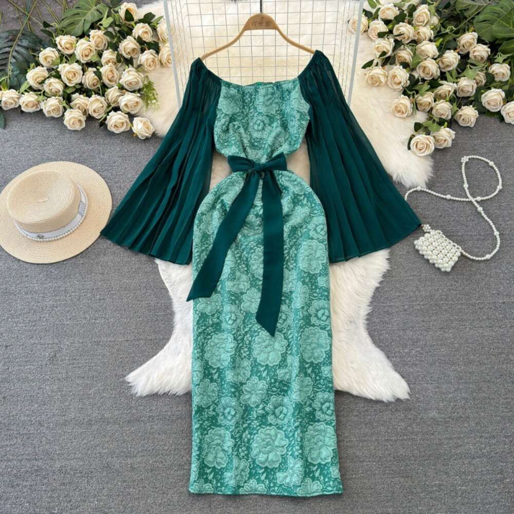 Fashionable and mature style socialite temperament speaker long sleeved square neck waistband slimming effect lace up jacquard wrap buttocks formal dr