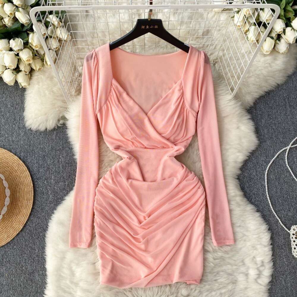 Pure desire spicy girl style high-end feeling dress for women in autumn and winter V-neck waist cinching mesh design niche and stunning hip wrap skirt