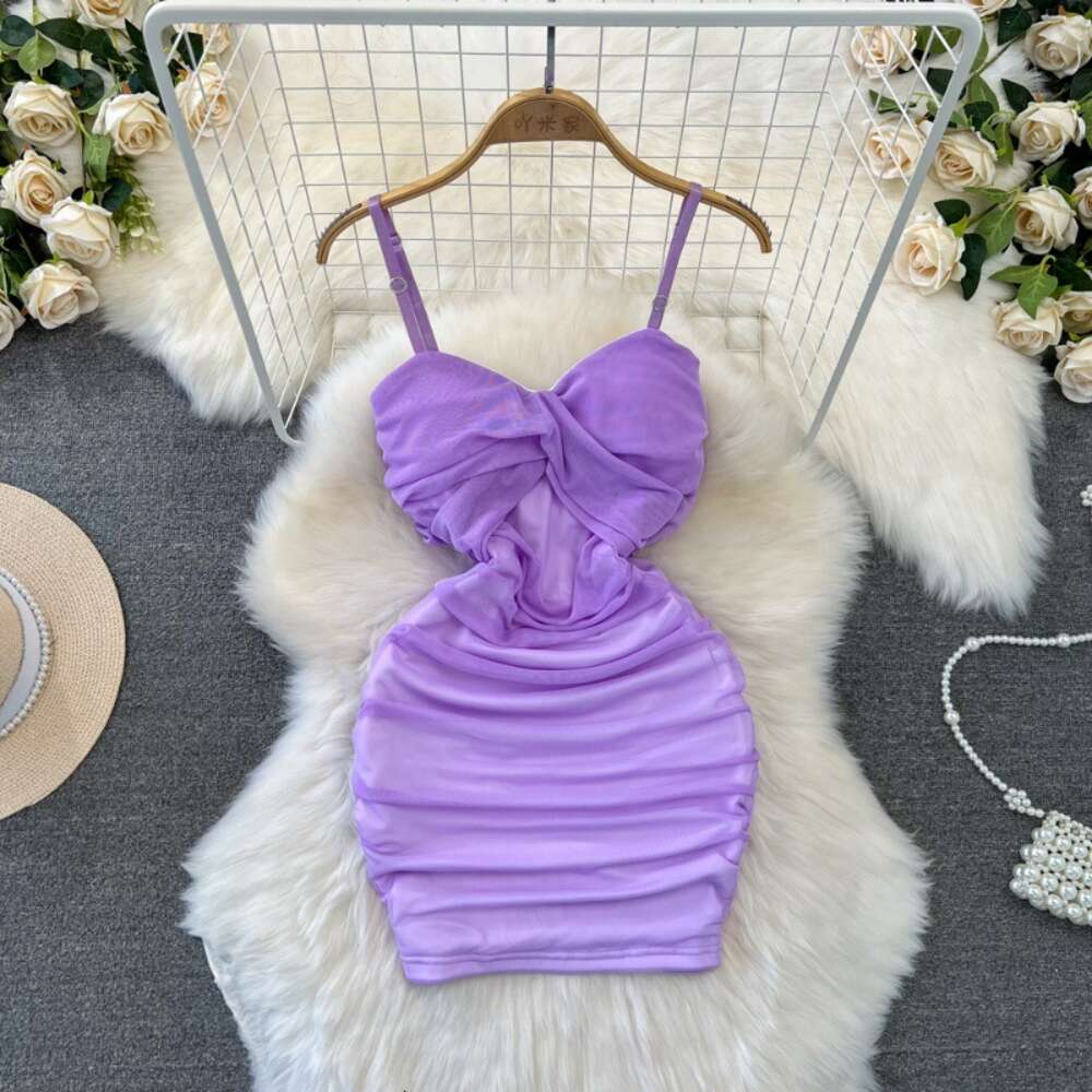 French fashion socialite temperament strapless pleated waist slim and short skirt with buttocks wrapped and mesh suspender