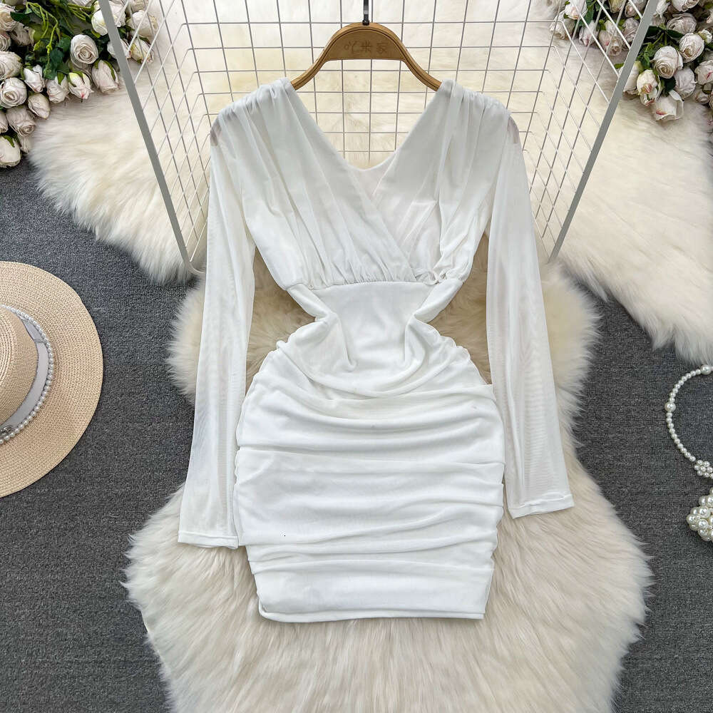 Spring and Autumn Fashion Sexy V-Neck Waist Shrinking Slim Short Fold Mesh Wrapped Bottom Dress for Women