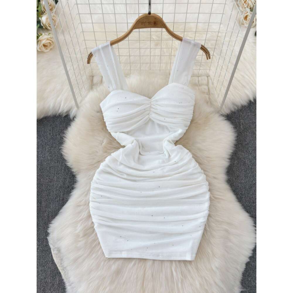 French temperament socialite sexy mesh suspender dress womens summer pleated waist slimming effect buttocks wrapped short skirt