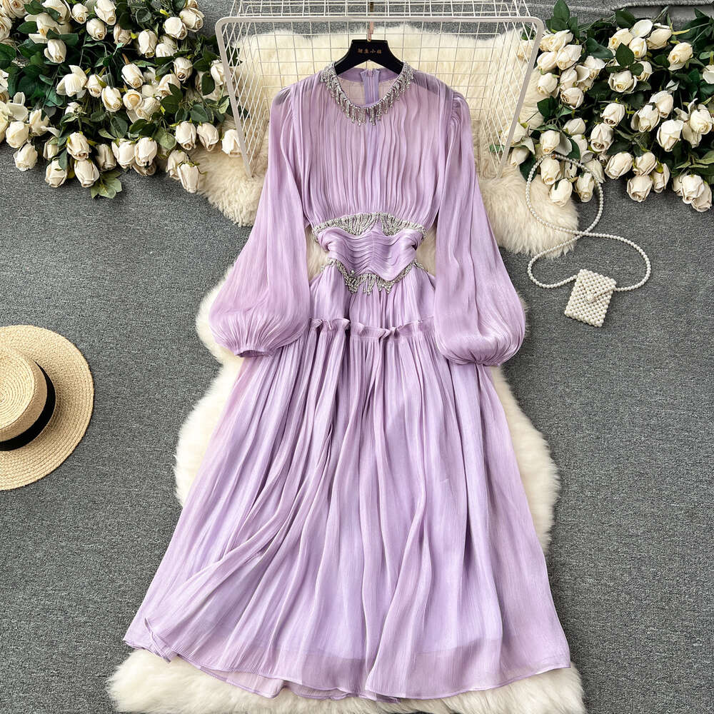 2024 Spring Fashion New French Luxury Small Fragrant Wind with Western Diamonds Tassels and Bright Silk Waist Length Dress Trend