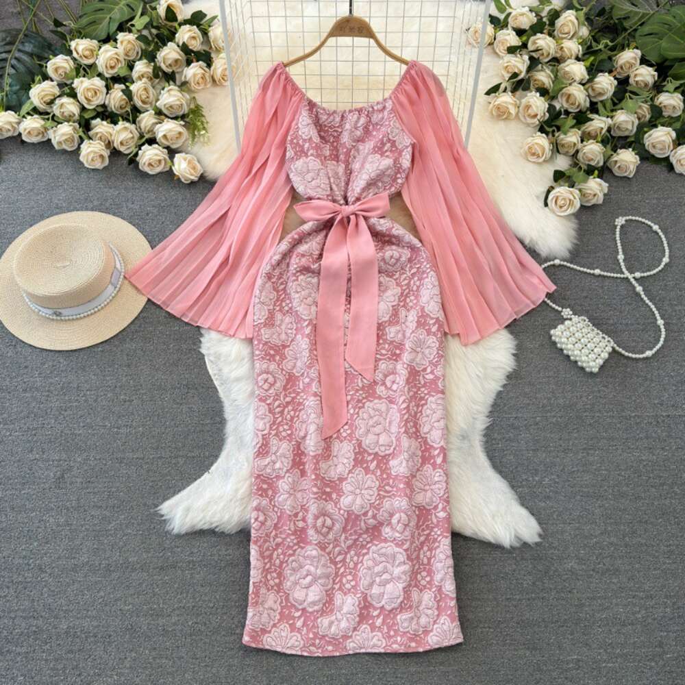 Fashionable and mature style socialite temperament speaker long sleeved square neck waistband slimming effect lace up jacquard wrap buttocks formal dr