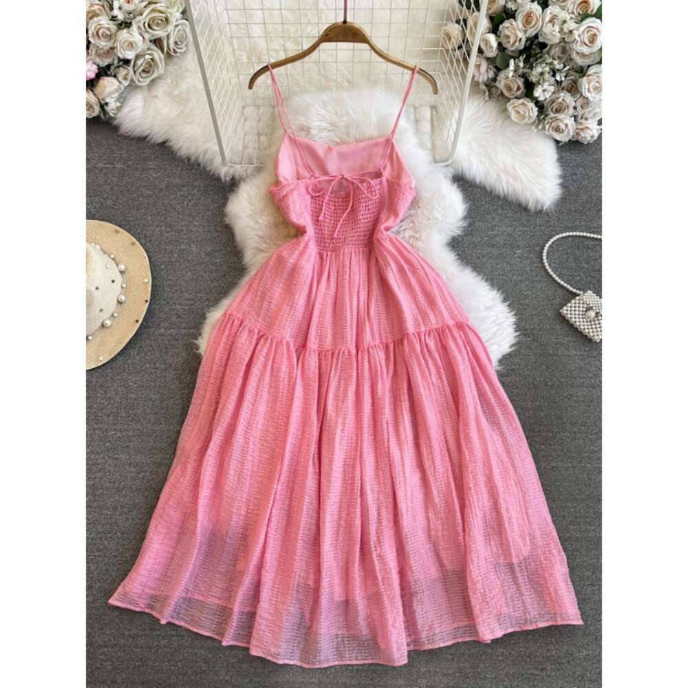 French Hepburn style pink back strap with waistband for slimming A-line suspender dress seaside vacation big swing long skirt