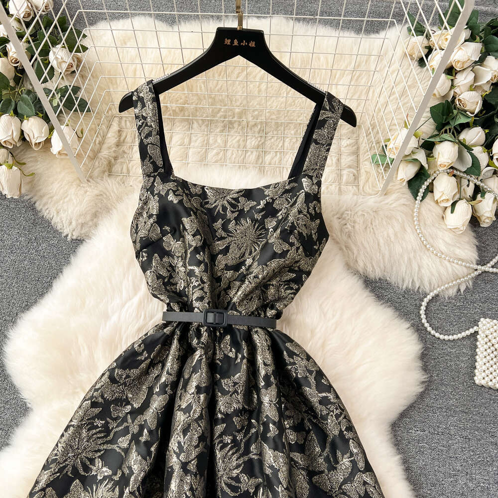 High end exquisite dress for women in court style French jacquard large swing skirt socialite temperament waist up vest dress