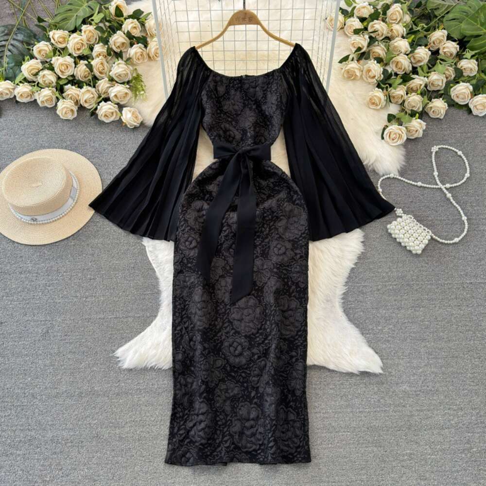 Fashionable and mature style socialite temperament speaker long sleeved square neck waistband slimming effect lace up jacquard wrap buttocks formal dr