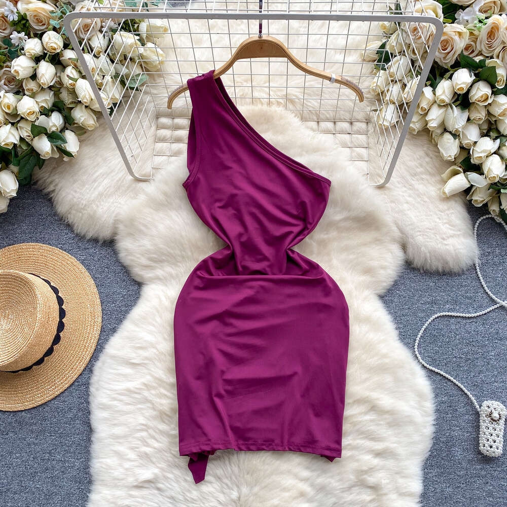 Dresses for women with a design feel ruffled edges slim fit buttocks wrapped skirt sexy diagonal collar off the shoulder strapless formal dress