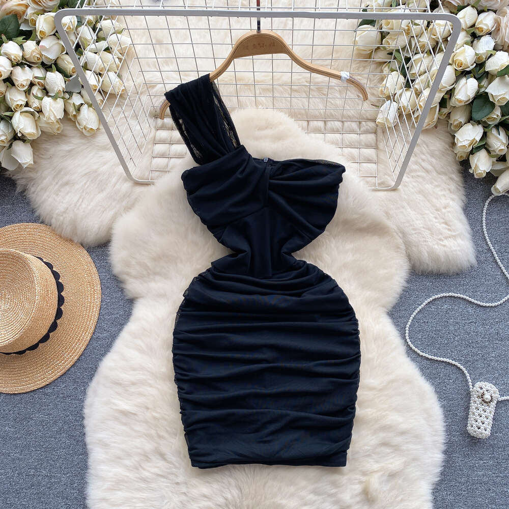 Bounce and wear high-end nightclub womens clothing with scheming pleats elastic mesh sexy buttocks wrapped skirt single shoulder suspender dress