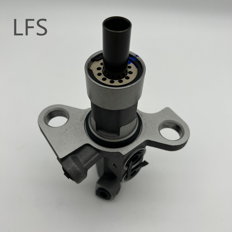 Brake master cylinder / Applies to BUICK CADILLAC CHEVROLET ALLURE ALLURE VERANO CRUZE MALIBU with Front Disc Brakes