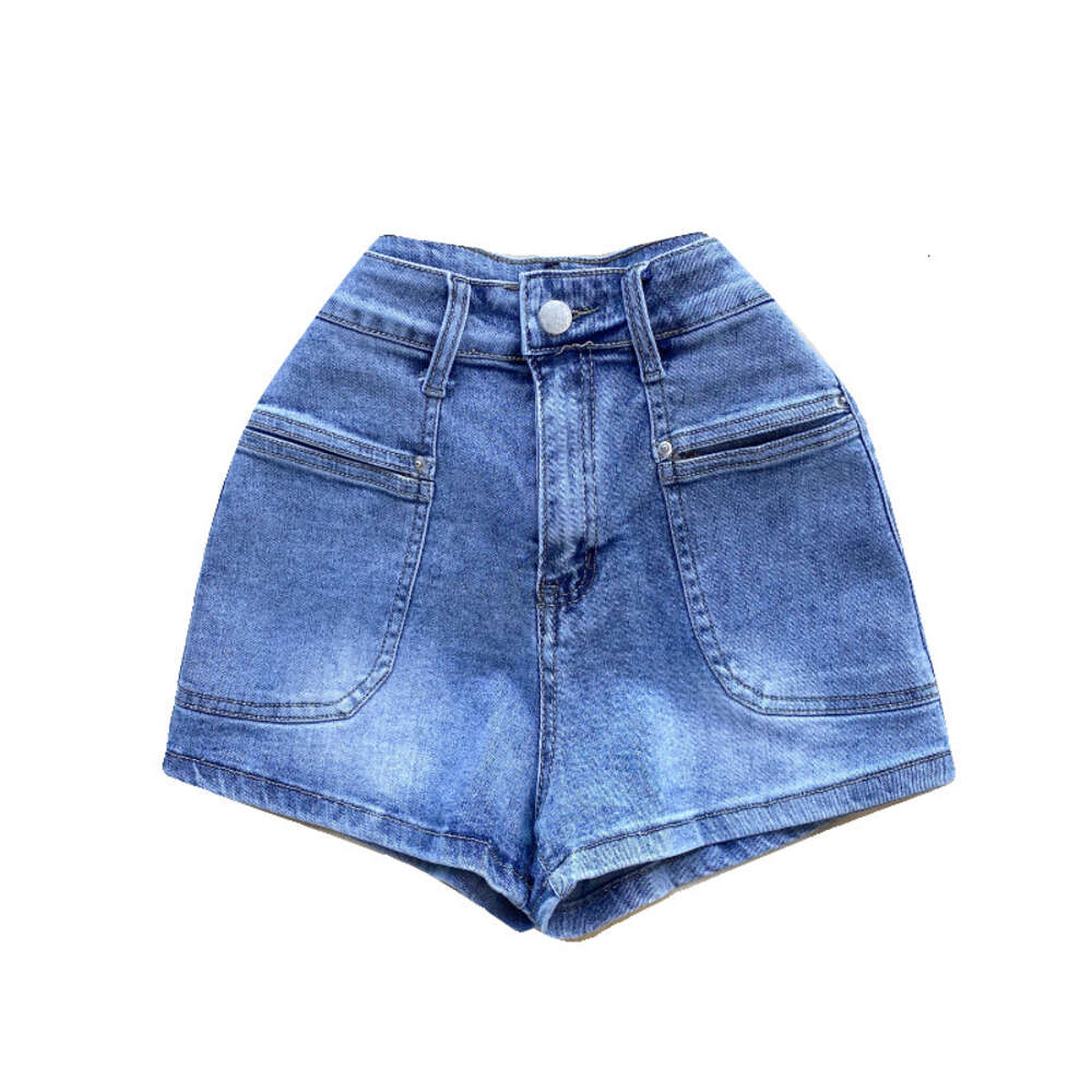 Weary denim shorts for summer internet famous hot girls with high waist slim fit slim legs long legs and high height. Versatile shorts for women