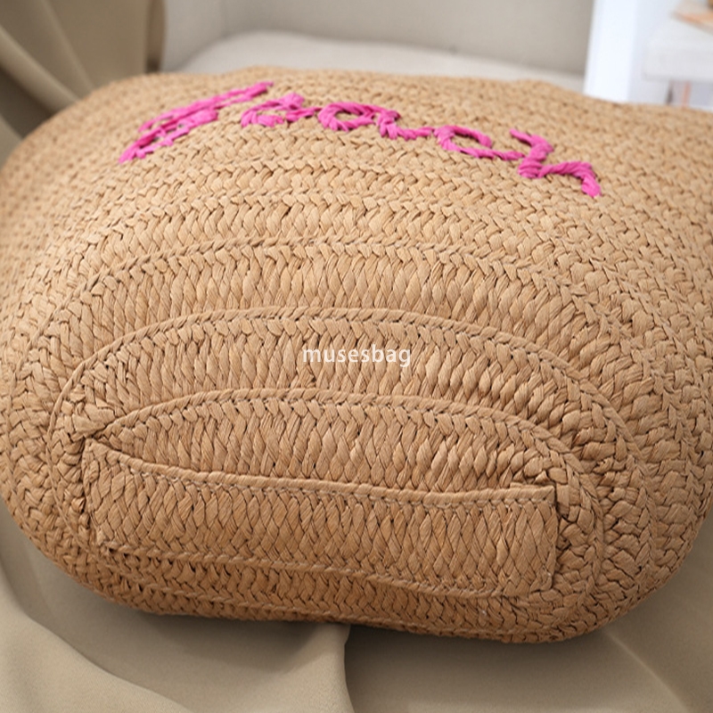 Designer's straw woven bags large capacity handbags woven rainbow bags women's fashionable simple fresh sweet vacation beach bags retro wome