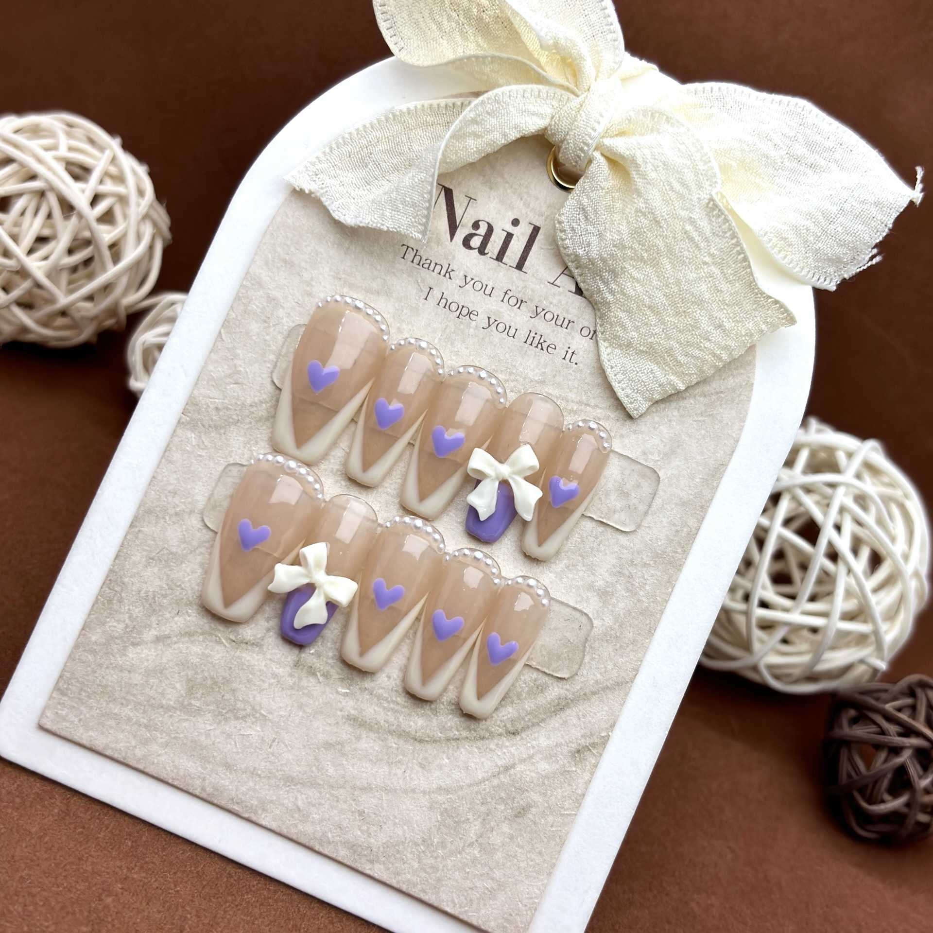 Girls False Nails French Love Bow Phototherapy Nail Patch Gentle and Pure Desire Handmade Wearing Armor Straight High end Small and Popular 240530