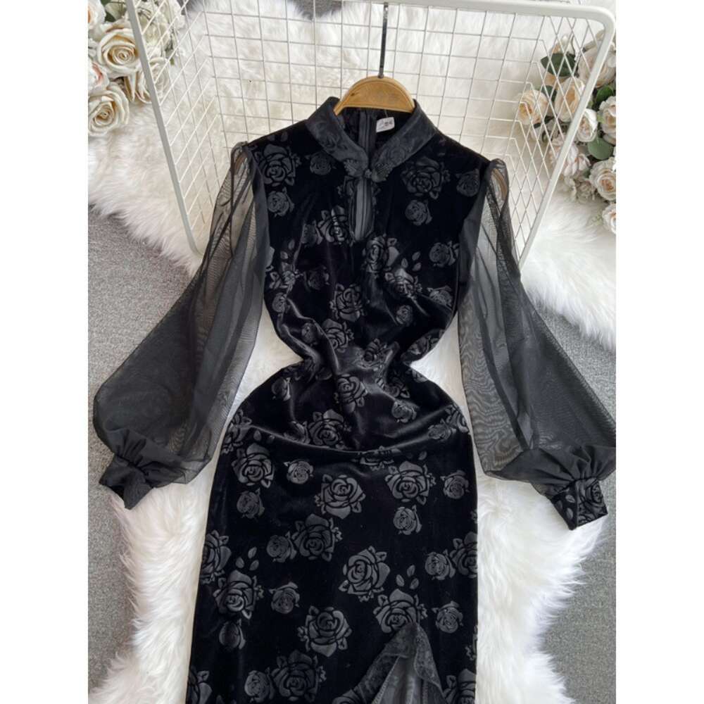 Improved cheongsam socialite mesh lantern long sleeved splicing stand up collar waistband slit buttocks wrapped velvet dress for women
