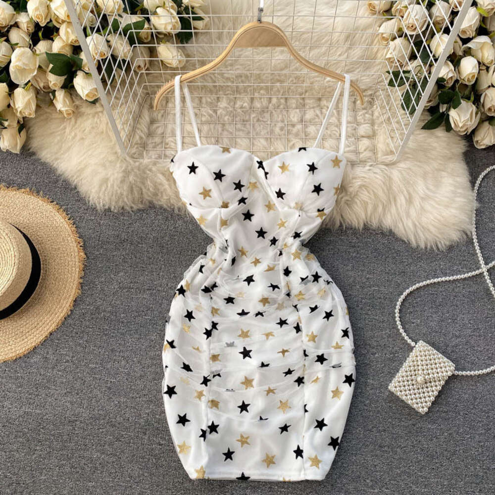 Nightclub disco sexy suspender dress heart machine off shoulder star decoration mesh pleat hip wrap short skirt trend