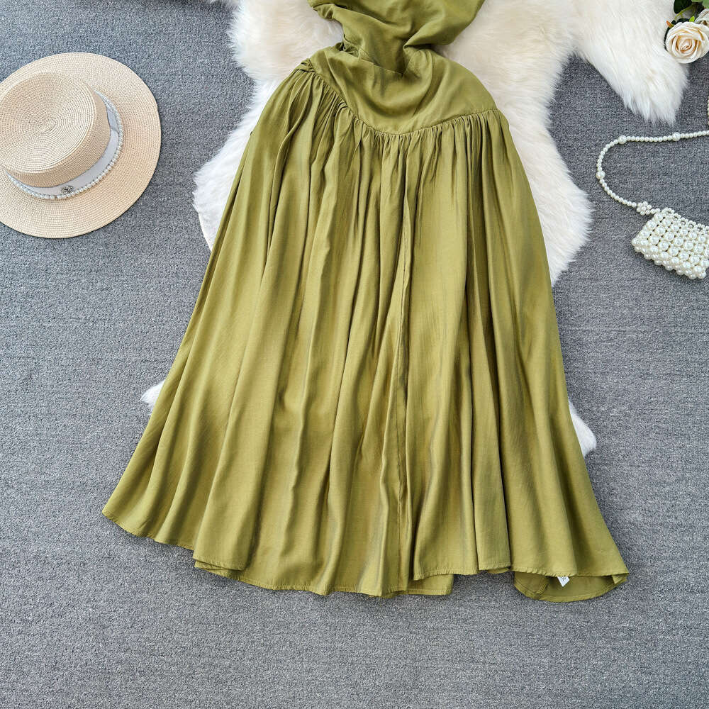 Fashionable socialite temperament seaside vacation beach skirt strapless backless waist cinched slimming A-line large hem suspender dress