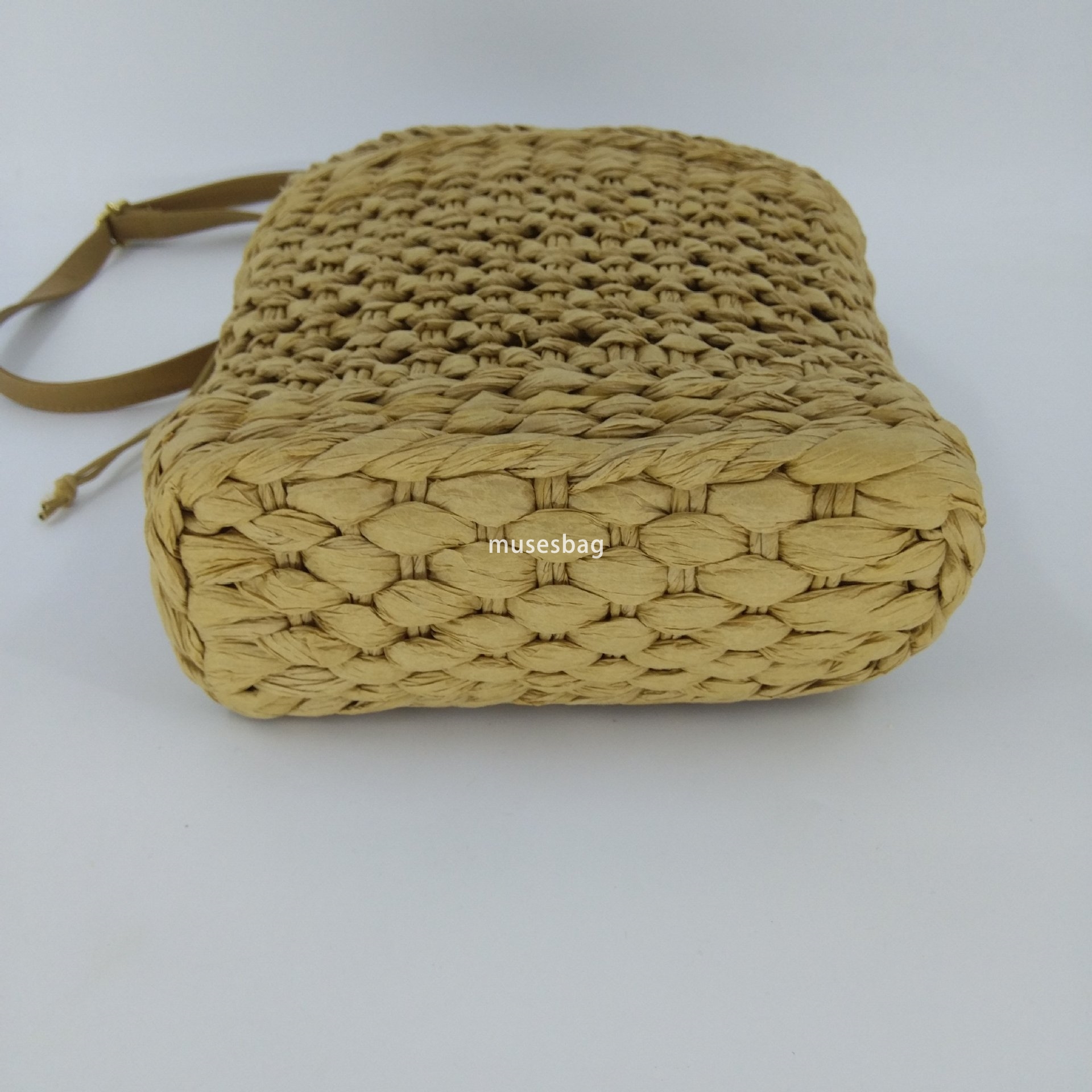 Designer bag women's bag single shoulder crossbody bag casual hand-held small square bag retro handmade grass woven bag beach shopping mini handb