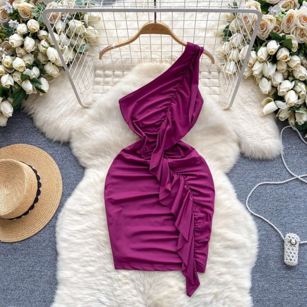 Dresses for women with a design feel ruffled edges slim fit buttocks wrapped skirt sexy diagonal collar off the shoulder strapless formal dress