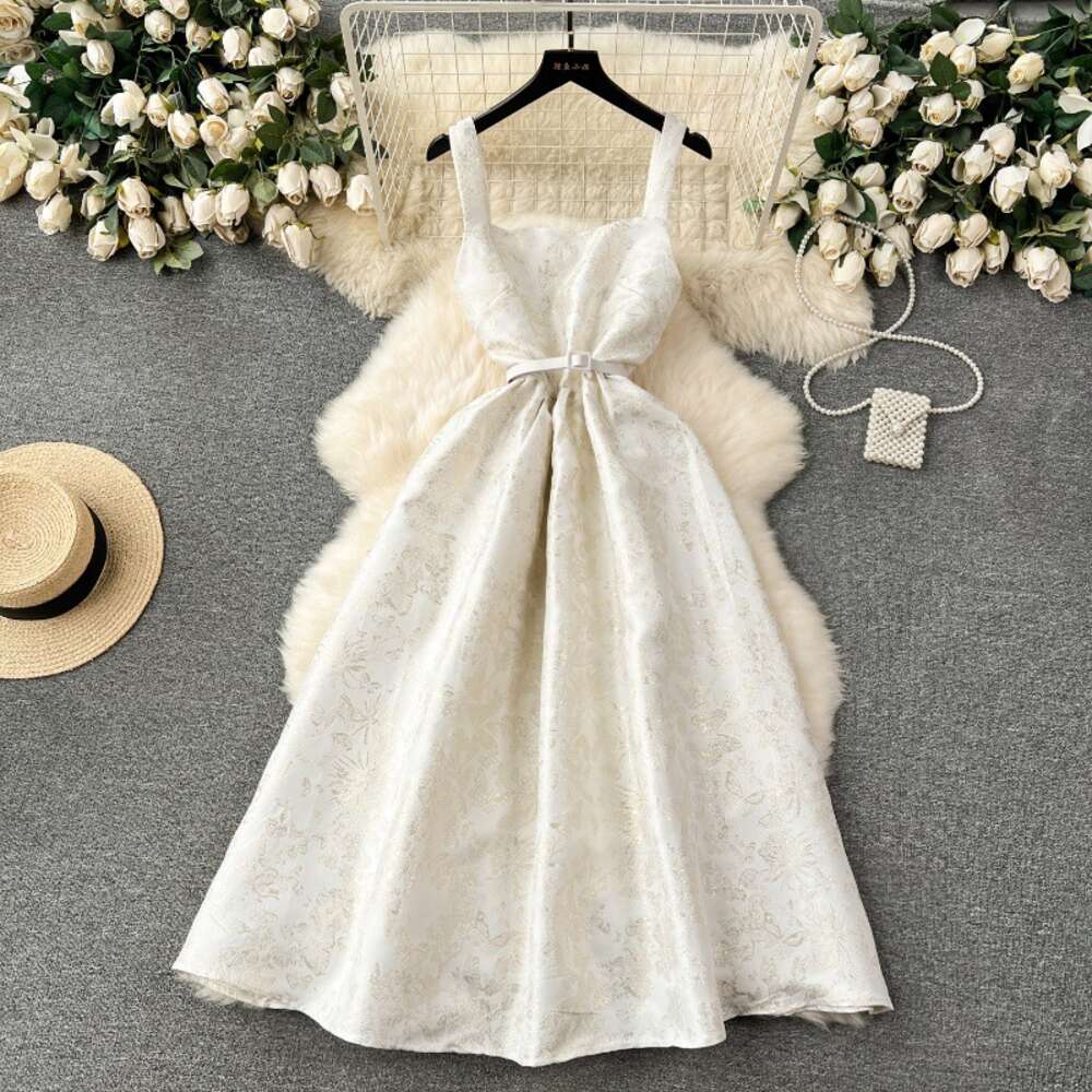 High end exquisite dress for women in court style French jacquard large swing skirt socialite temperament waist up vest dress