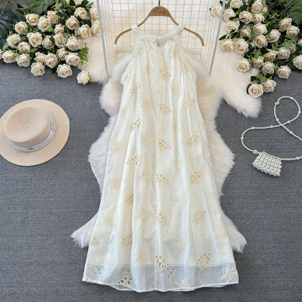 Fashionable and gentle style socialite temperament hanging neck off shoulder loose A-line embroidered dress seaside vacation long dress summer