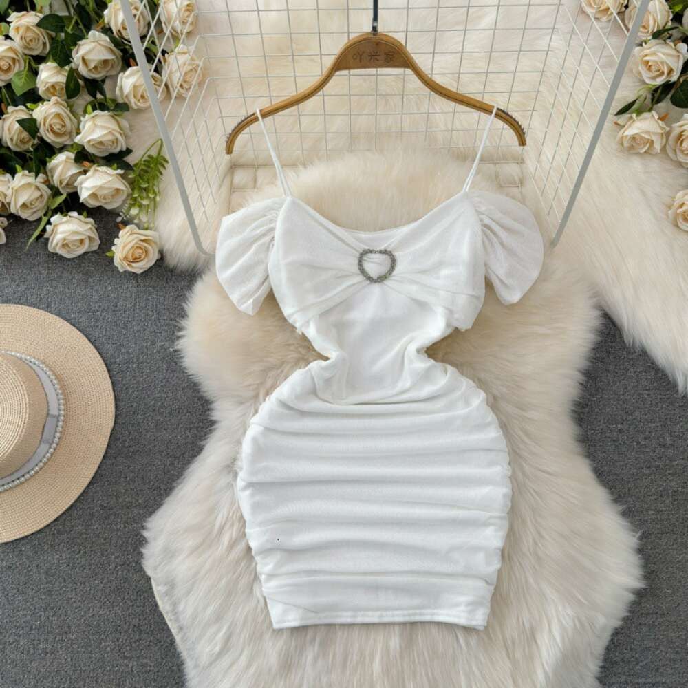 Fashionable design pure desire socialite temperament one shoulder off the shoulder waist up slimming effect short style buttocks wrapped mesh dress su