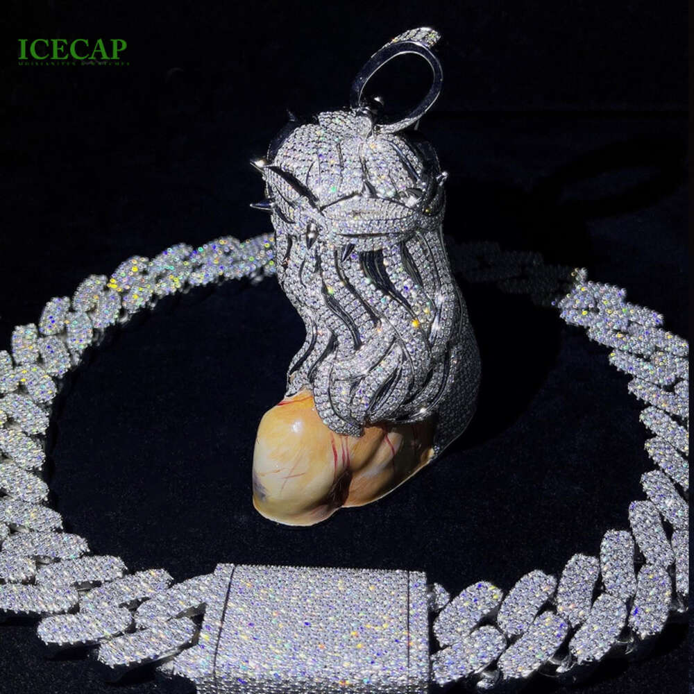 Iced out Big Jesus Moissanite Pendant Diamond Micro 925 Silver Jesus pendant Passes Diamond Tester Religious Jesus Pendant