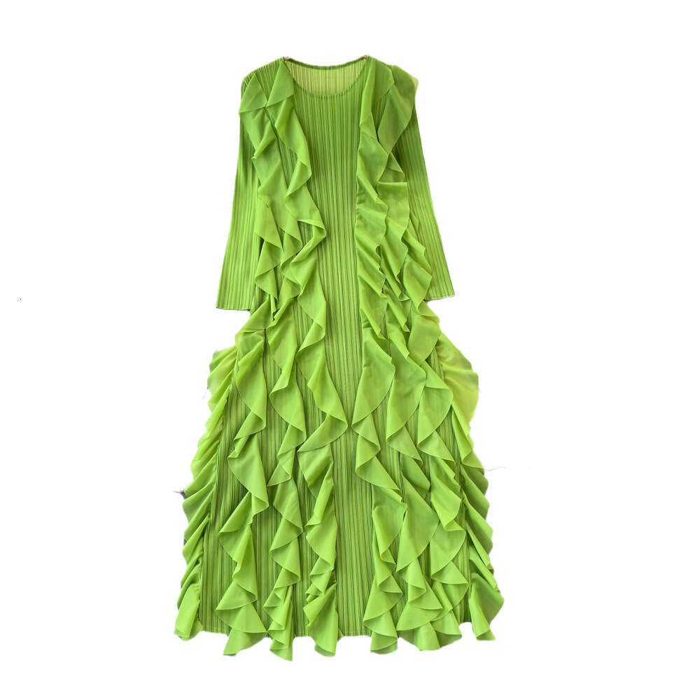 Spring and Autumn Fashionable Three Mansions Pleated Celebrity Style Long sleeved Round Neck with Ruffled Edge Slim A-line Dress for Women