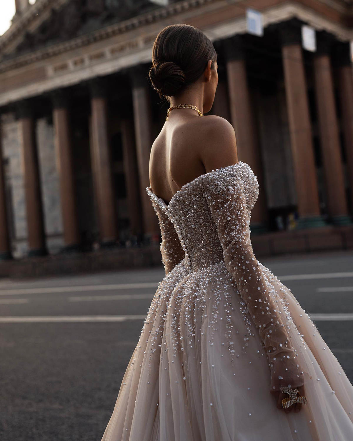 Pearls Wedding Elegant Dresses Off Shoulder Bridal Gowns Sequins A e Custom Made Long Sleeve Sweep Train Bride Dress Vestidos De Novia