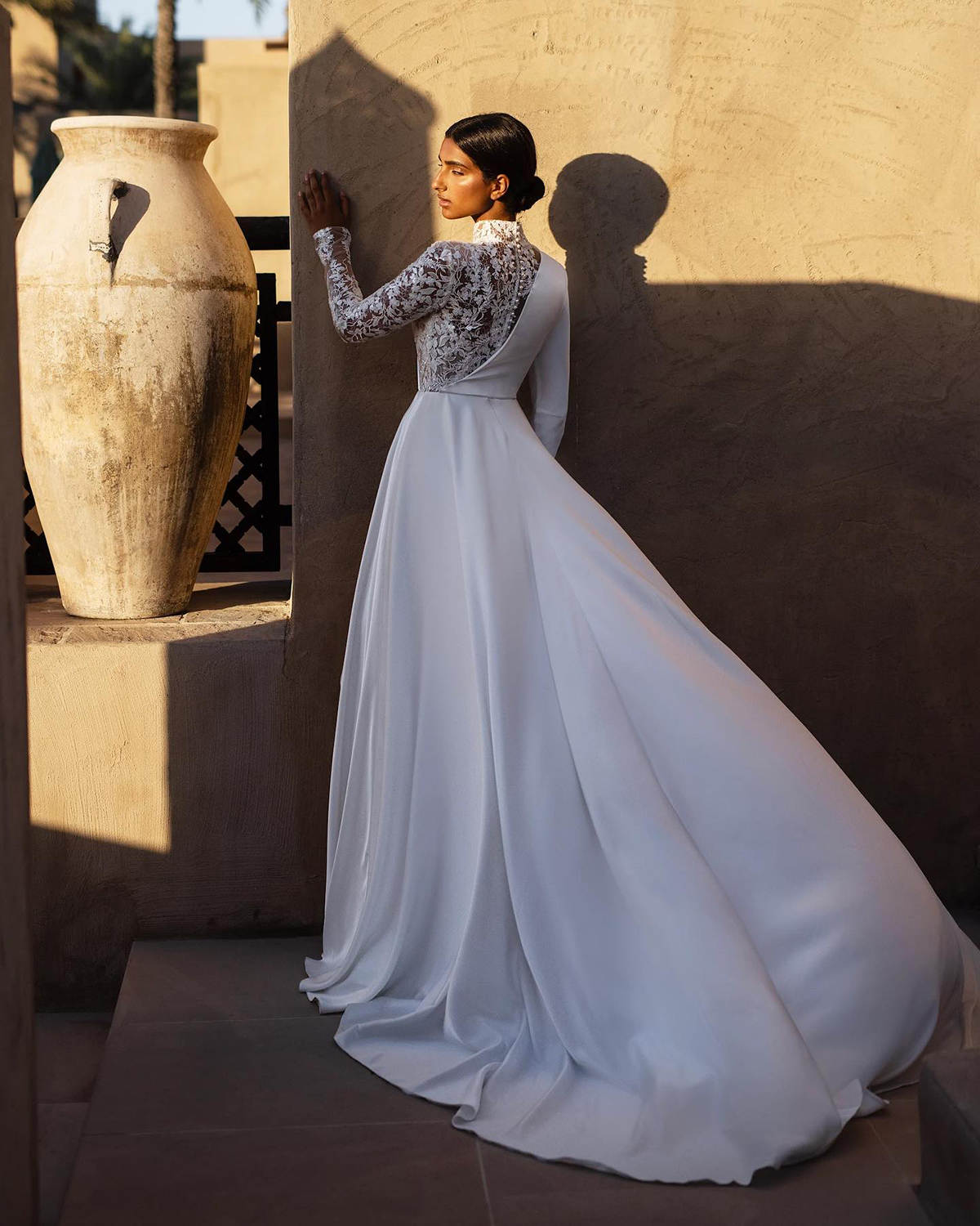 Ful Wedding Dresses Lace Appliques Bridal Gowns Neck Custom Made High Split Sweep Train Illusion Bride Dress Vestidos De Novia 0218