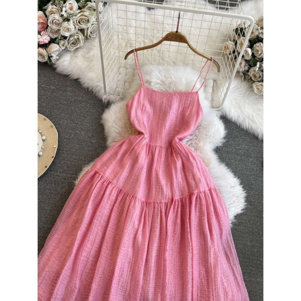 French Hepburn style pink back strap with waistband for slimming A-line suspender dress seaside vacation big swing long skirt