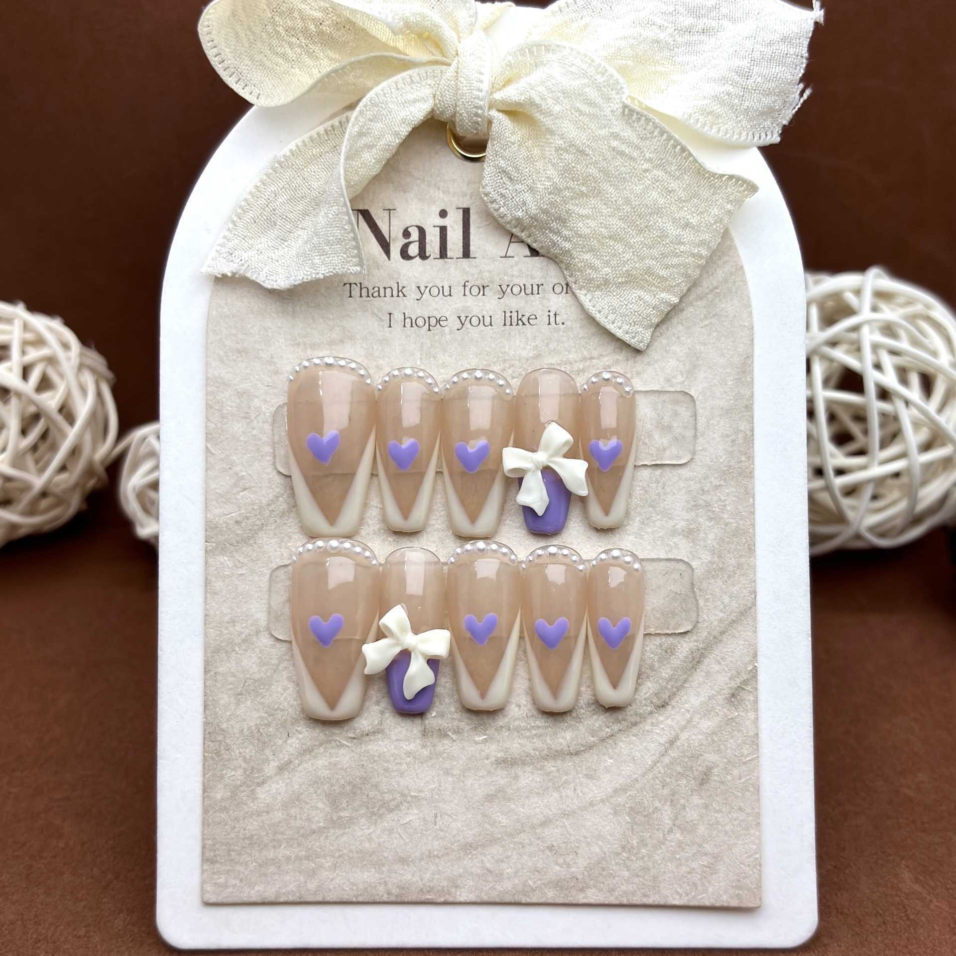 Girls False Nails French Love Bow Phototherapy Nail Patch Gentle and Pure Desire Handmade Wearing Armor Straight High end Small and Popular 240530