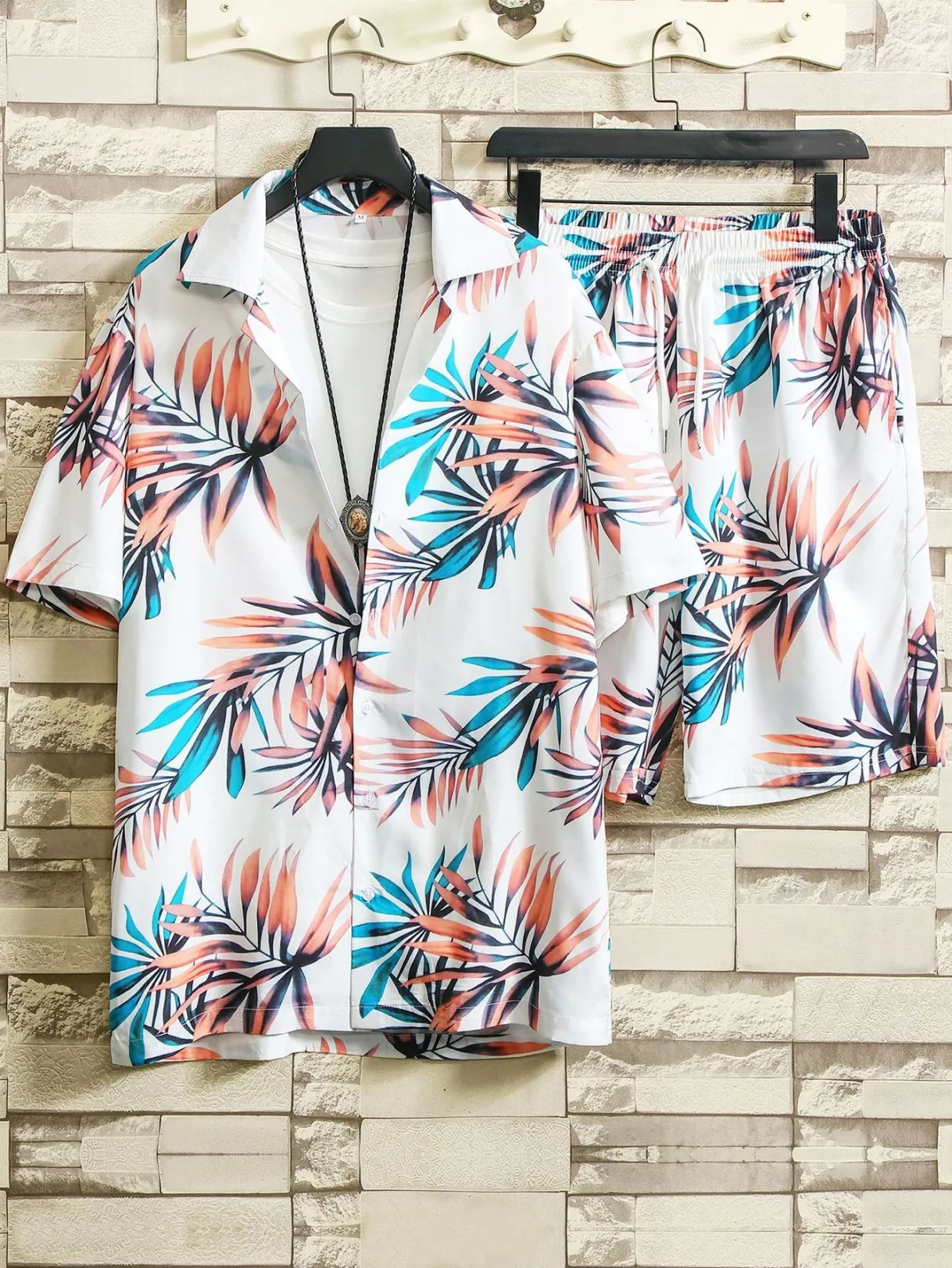 Mens and Womens Summer Short Sleeve Shirt Set Tropical Plant Flower Print Fashion Lapel Button Top Shorts 240523